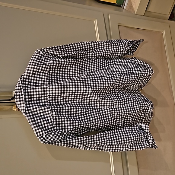 Women's checked button down - Picture 3 of 3
